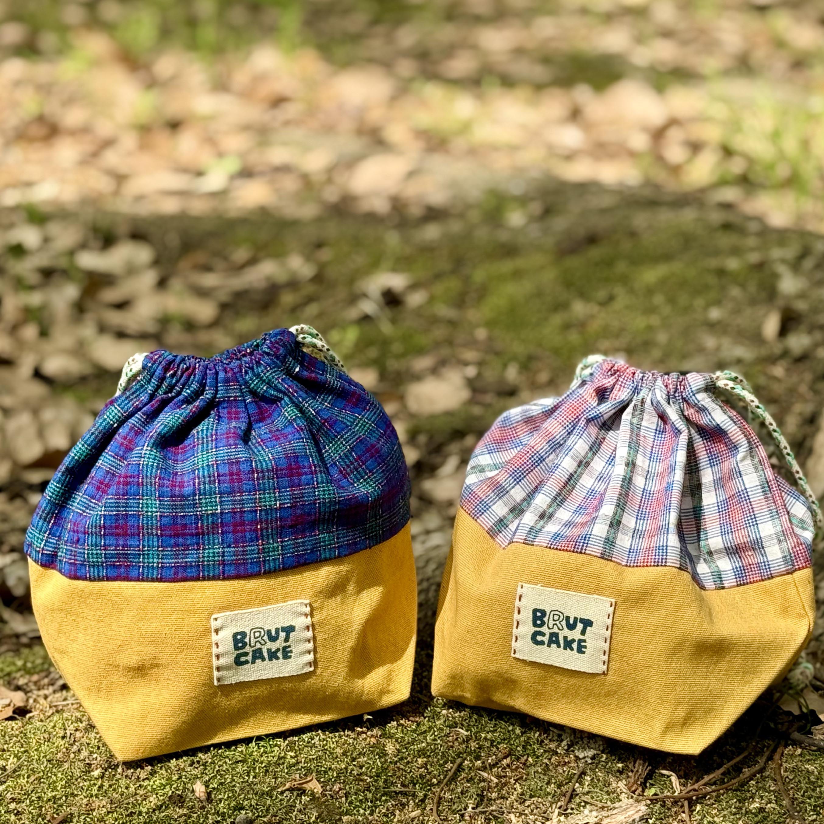 Tu Bu Drawstring Pouch