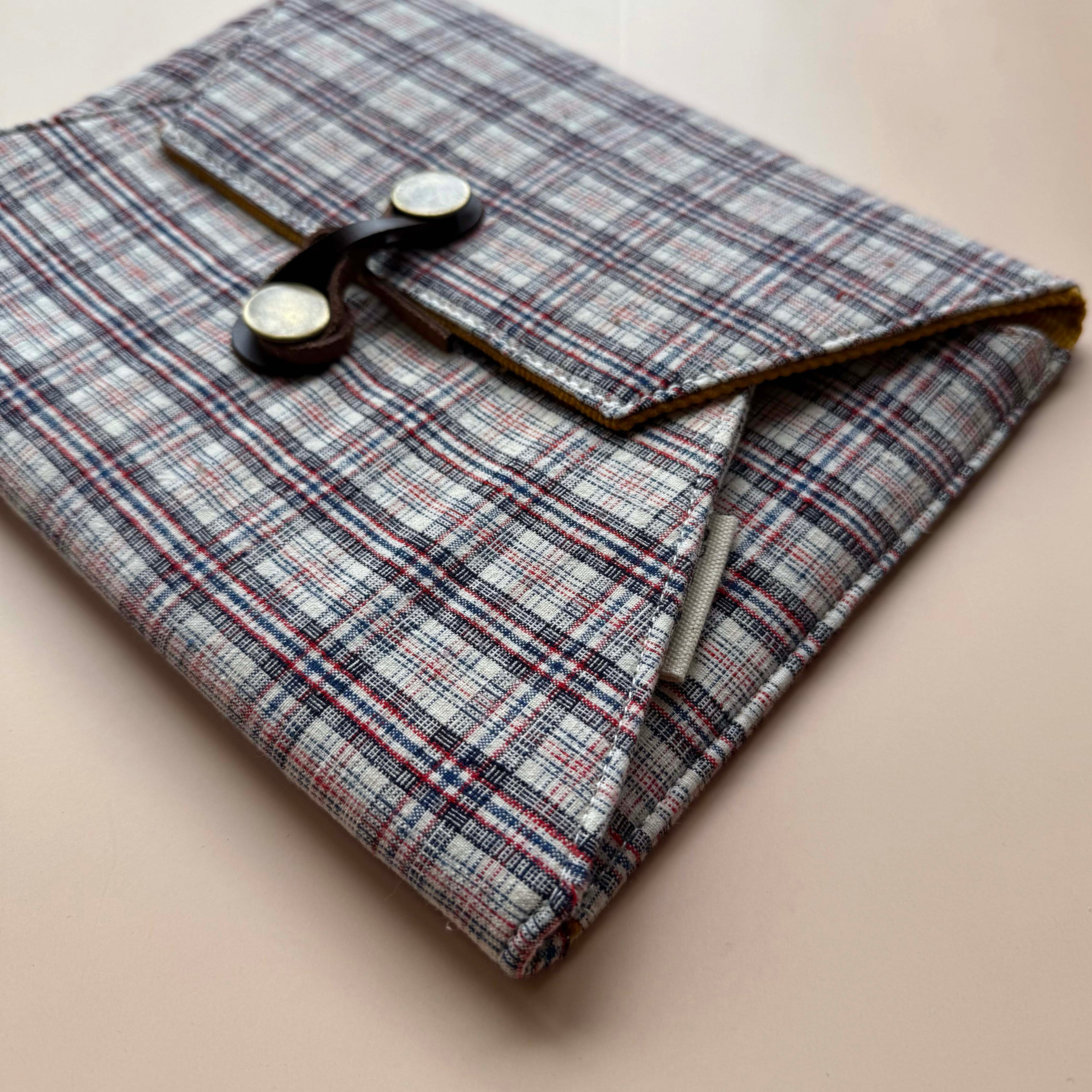 iPad Cover - 11 inch