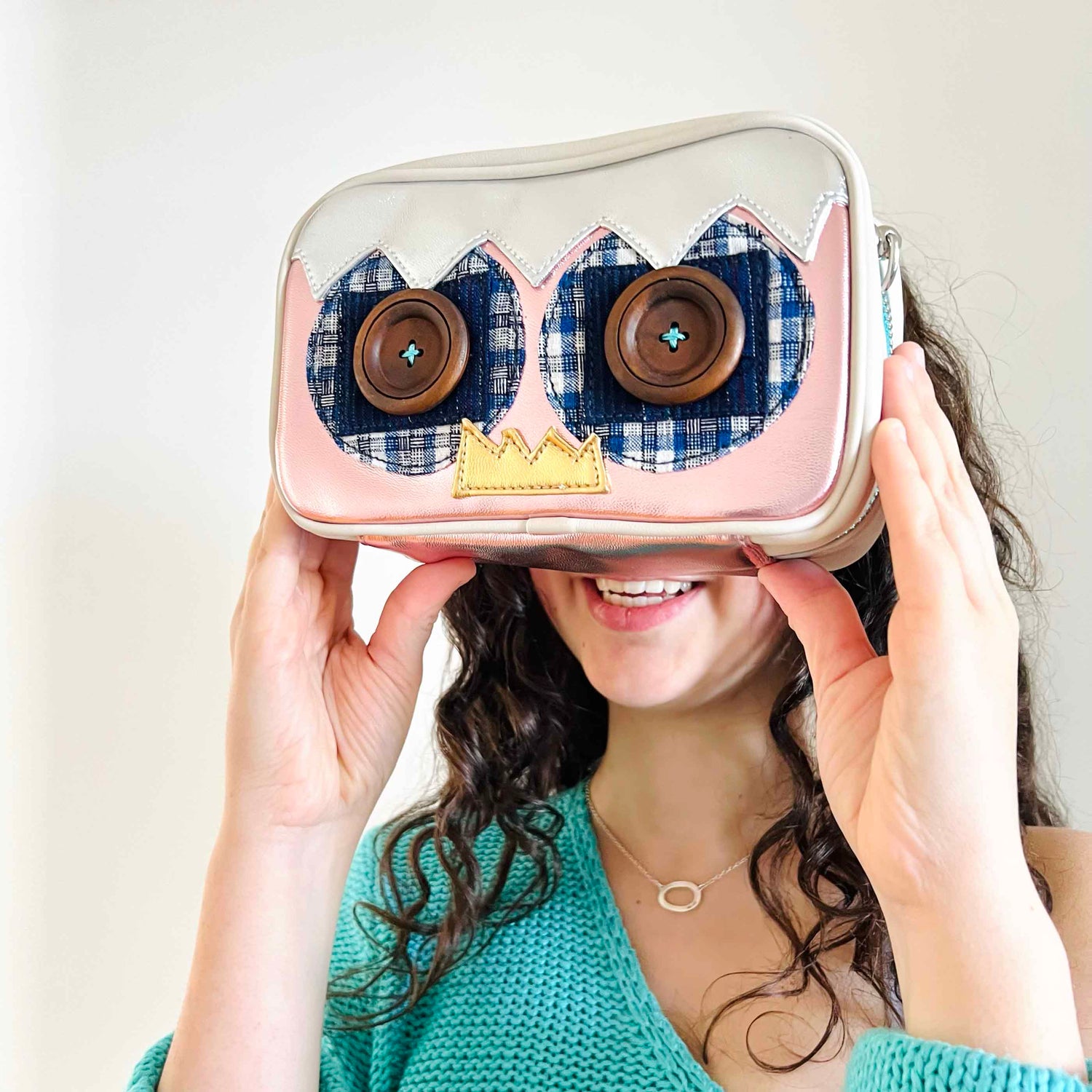 Mini Funky Face - A-VA