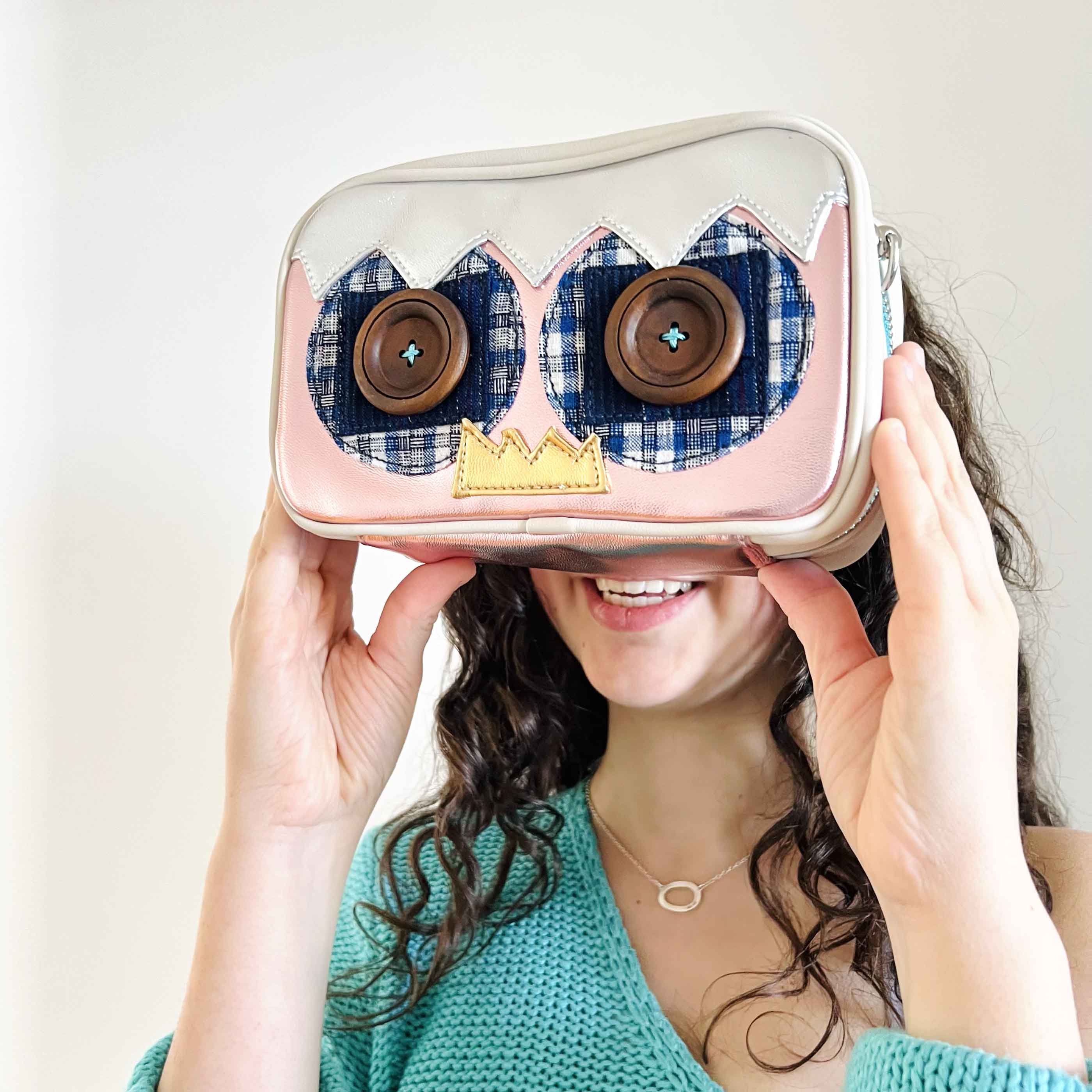 Mini Funky Face - A-VA