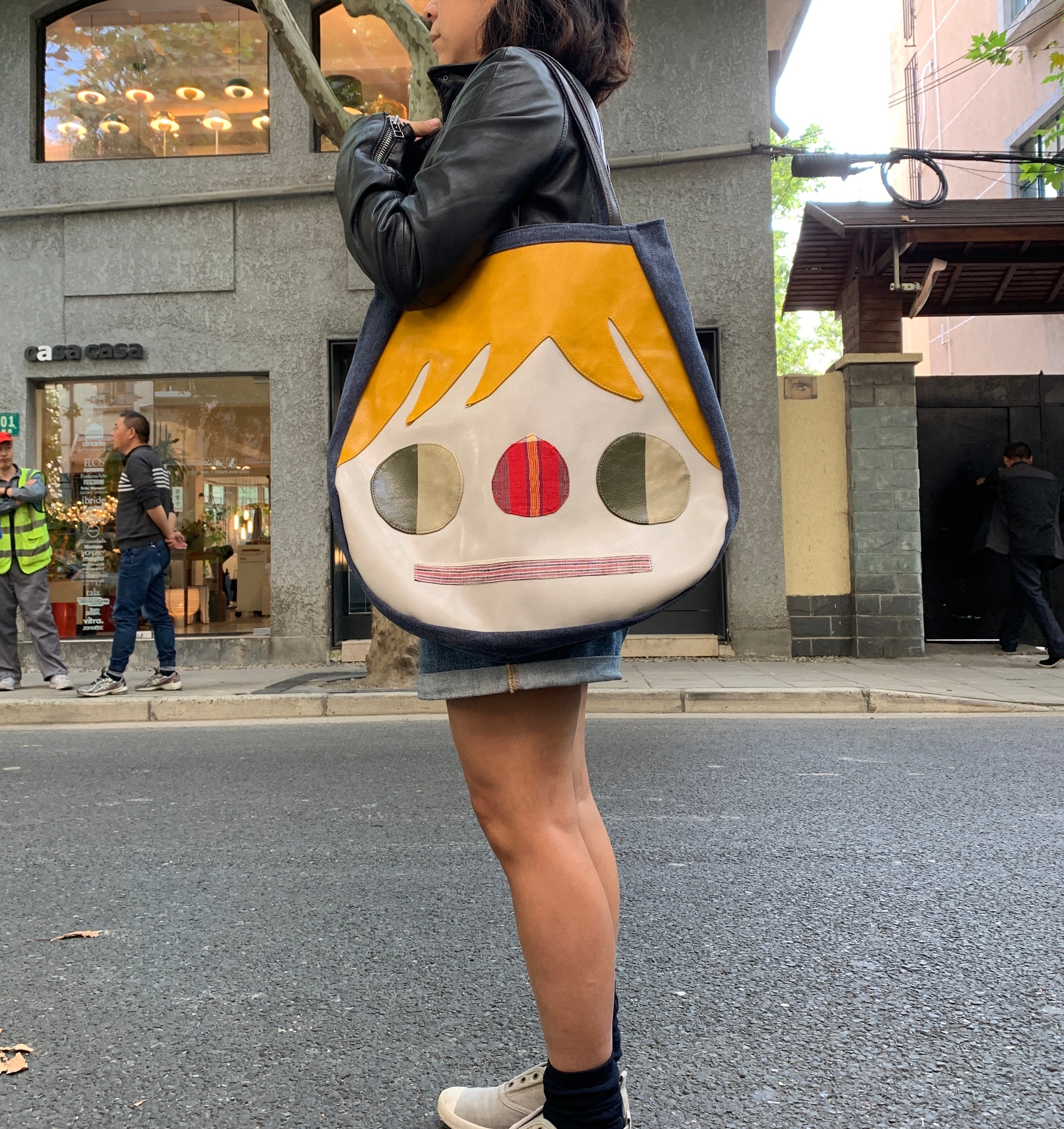 Big Funky Face Tory- white face