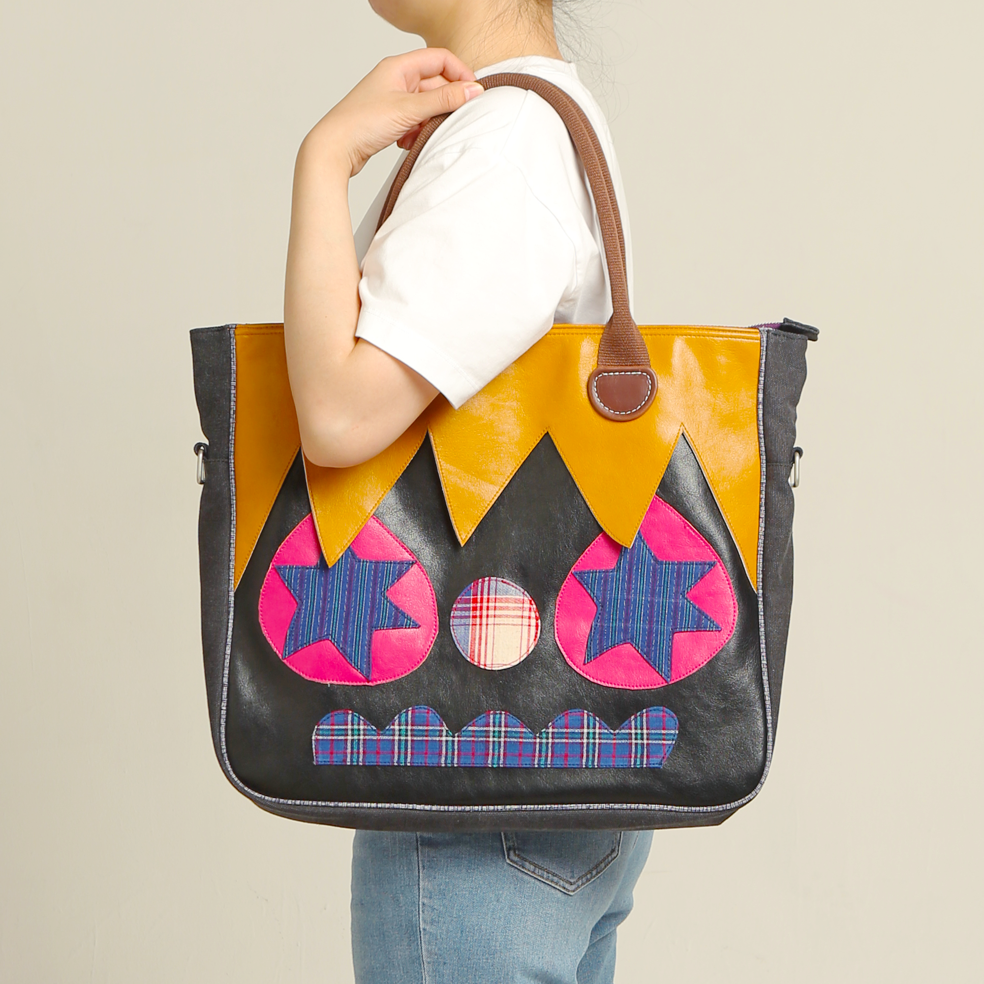 Square Funky Face - Spike