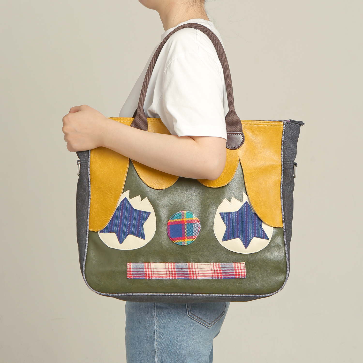 Square Funky Face - Rollie