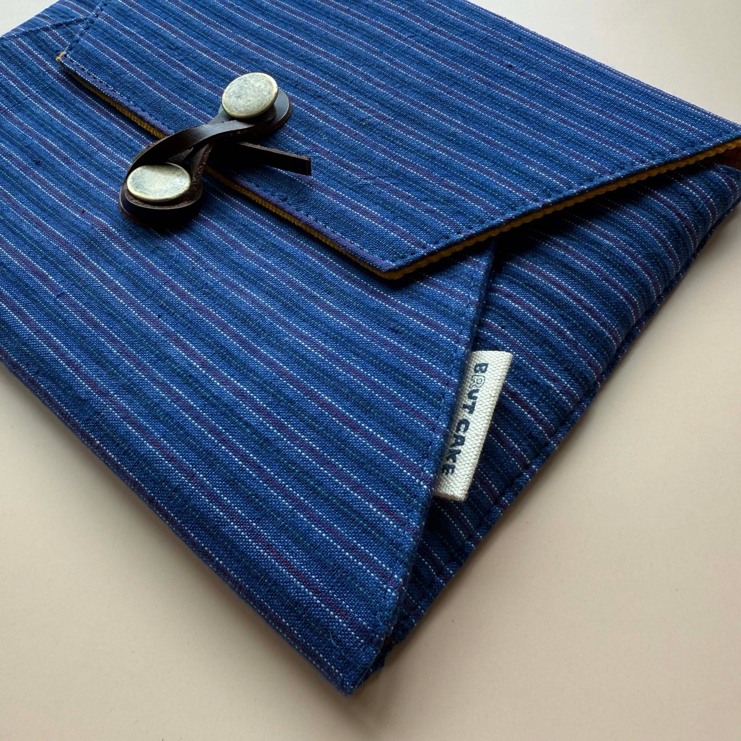 iPad Cover - 11 inch