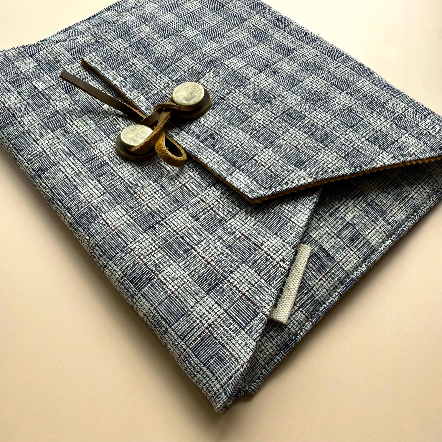 iPad Cover - 11 inch