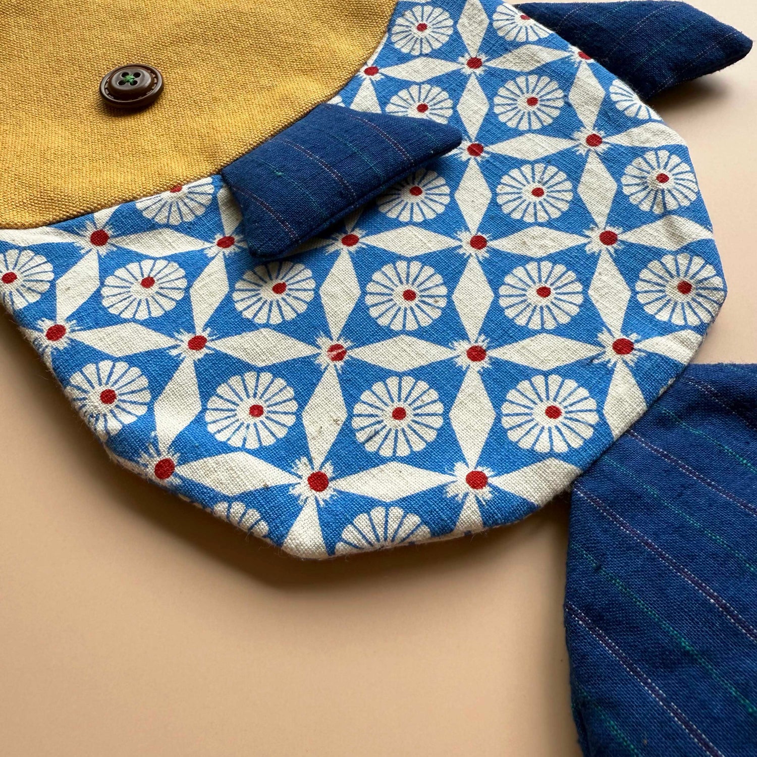 Fish Drawstring Pouch - Vintage Print Edition